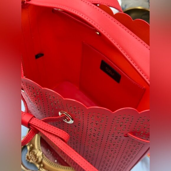 🆕 FURLA 🧿 NWOT Constanza Laser Cut Drawstring Bucket Bag, Red Leather - Picture 10 of 16